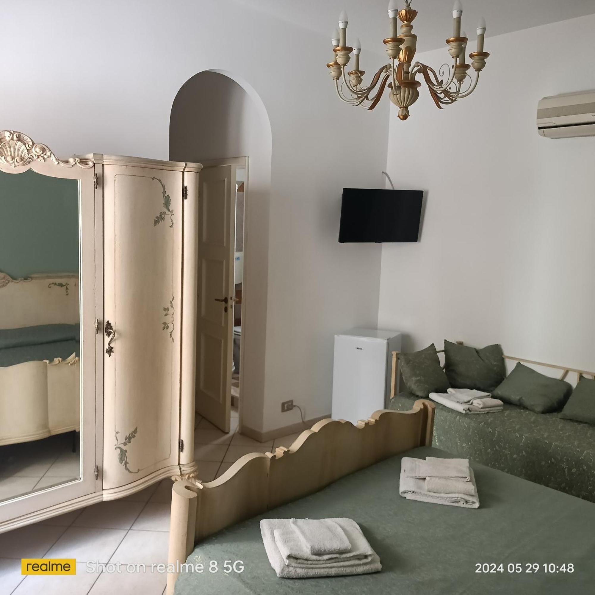 Almaran B&B Trapani Port & City Екстер'єр фото