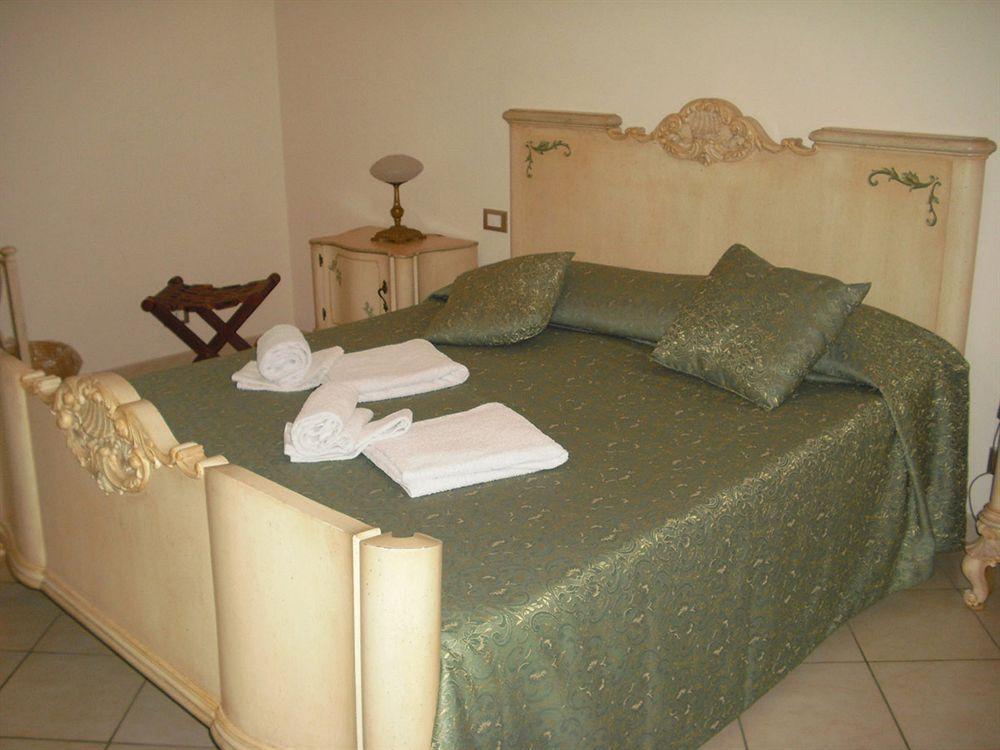Almaran B&B Trapani Port & City Екстер'єр фото